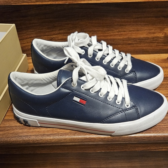 Tommy Hilfiger Women's Blue and White Sneakers, Size 10 - Picture 1 of 4